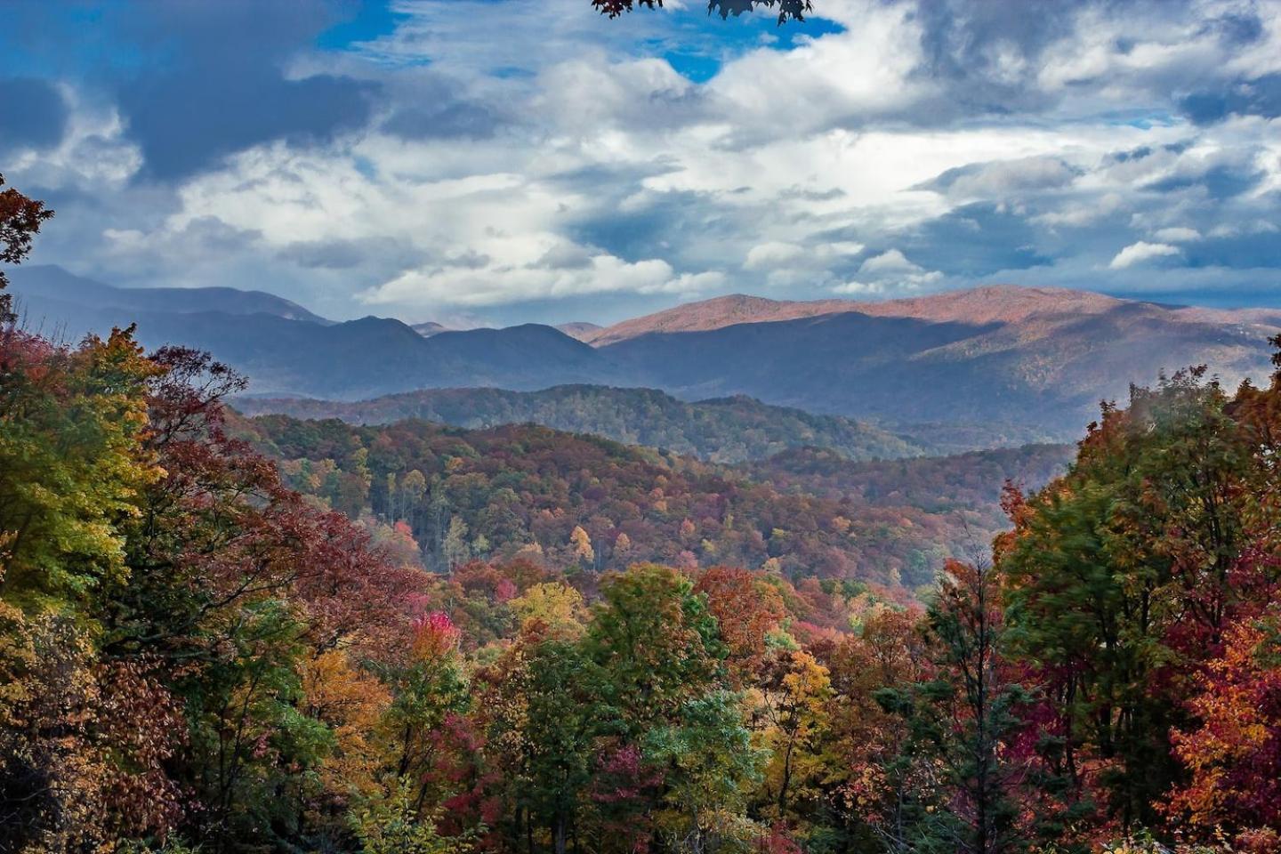 Romantic Mtn Cabin Hot Tub & Jacuzzi Views Sevierville Exterior foto
